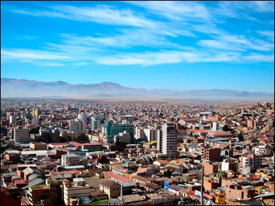 Oruro, 260 000 habitants, est une ville d'...