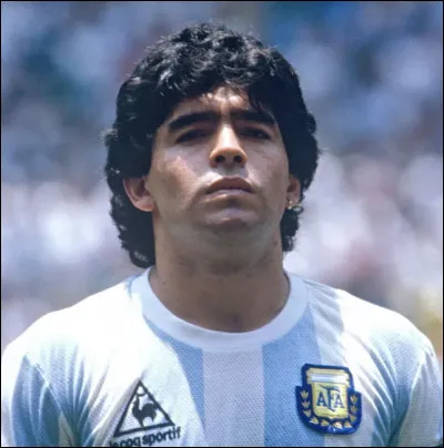 Combien de saison(s) Diego Maradona a-t-il jouée(s) au Barça ?