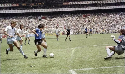 En quelle année Lionel Messi a-t-il reproduit le but slalom de Diego Maradona contre lAngleterre ?