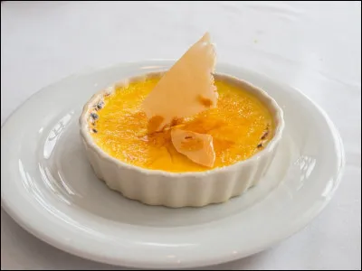 Dessert composé de crème onctueuse. Cest :