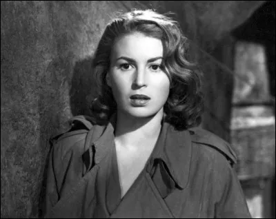 Cette actrice, révélée par "Riz amer", a joué ensuite dans "le Décaméron", "Mort à Venise", "Ludwig ou le Crépuscule des dieux" : c'est ... Mangano