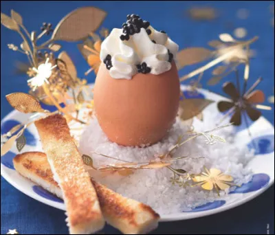 Quelle est cette recette, une mise en bouche composée d'un oeuf très frais, de crème fraîche et de caviar ?