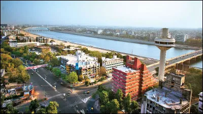 Ahmedabad, 6 millions d'habitants, est une ville d'...