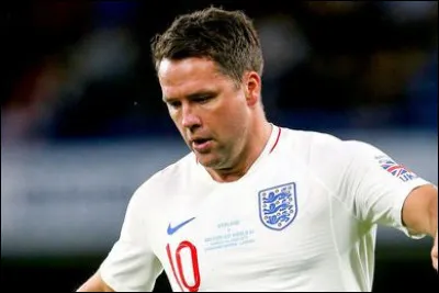 Ce footballeur, deux fois meilleur buteur du championnat d'Angleterre avec Liverpool en 1998 et 1999, ballon d'or en 2001, c'est ... Owen.