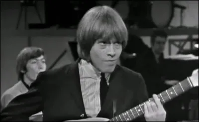 Ce musicien, fondateur et multi-instrumentiste des Rolling Stones, c'est ... Jones
