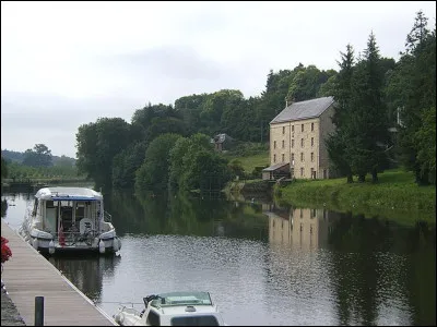 Tout le monde connaît la Vilaine, à tel point que lorsqu'on s'y jette, on dit "..." !