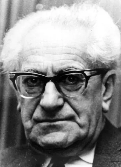 Il est un nazi qui s'est probablement enfui en Argentine après la seconde guerre mondiale.