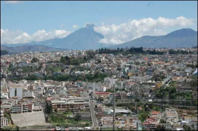Ambato, 170 000 habitants, est une ville d'...