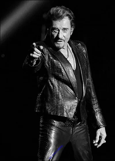 Johnny Hallyday était son nom de scène. Est-ce que vous connaissez son nom d'état civil ?