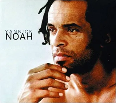 Yannick Noah est un sportif et chanteur français. Parmi les trois propositions ci-dessous, laquelle est son sport de prédilection ?