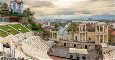 Dans quel pays se situe la ville de Plovdiv ?