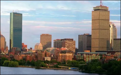 Boston, 670 000 habitants, est une ville d'...