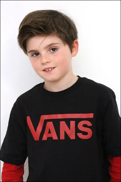 Quel &acirc;ge a Esteban ?