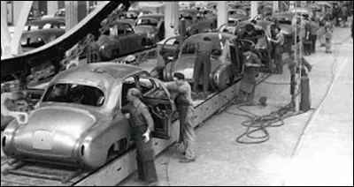 Dans les années 50, quelle est cette chaîne d'assemblage ?