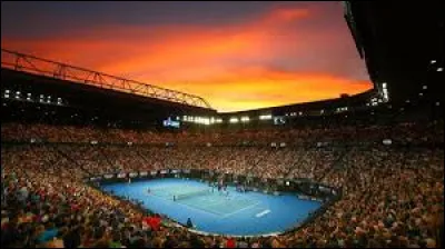 Dans quelle ville se déroule l'Open d'Australie de tennis ?