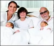 En quelle anne, voit-elle son toile apparatre sur le Walk of Fame de Los Angeles ?