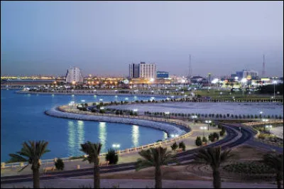 Damman, 1 million d'habitants, est une ville d'...