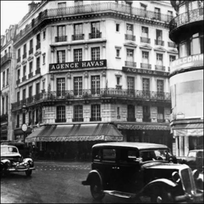 Quelle agence de presse a succ&eacute;d&eacute; en 1944 &agrave; l�Agence Havas ?