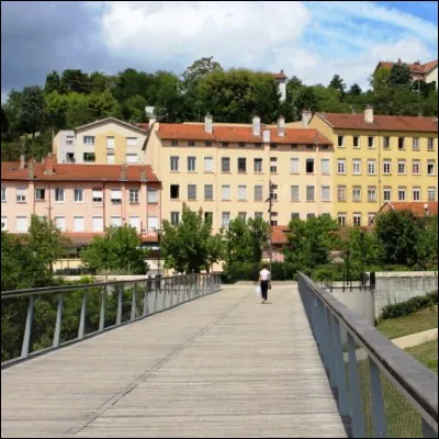 Quel &eacute;v&eacute;nement a eu lieu le 21 juin 1943 dans la banlieue de Lyon ?
