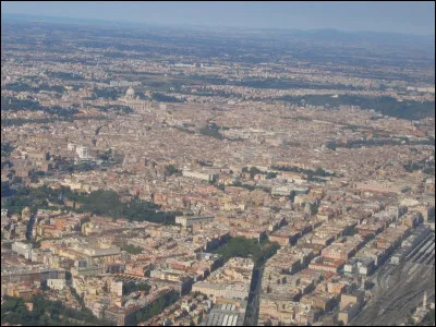 Quelle est cette capitale chargée d'histoire ?