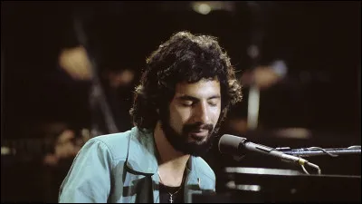 D'après "Nice Matin", il n'y a que très peu de touristes en ce moment : on ne dénombre que 3 ou [... ...] sur la Promenade désertée des Anglais !