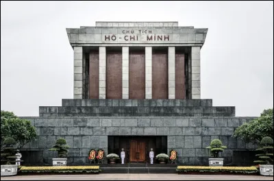Quelle est cette ville, capitale du Vietnam où se trouve le mausolée Hô Chi Minh ?