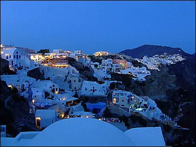 À quel historien athénien doit-on l'ouvrage "La Guerre du Peloponnèse" ?