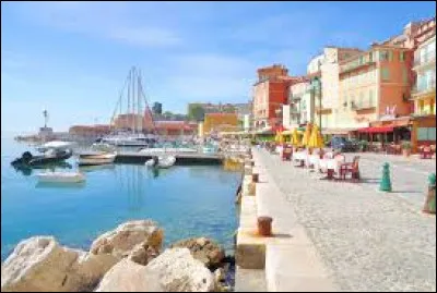 Petit tour au bord de la Méditerranée, à Villefranche-sur-Mer. Ville azuréenne, dans la métropole Niçoise, elle se situe dans le département ...