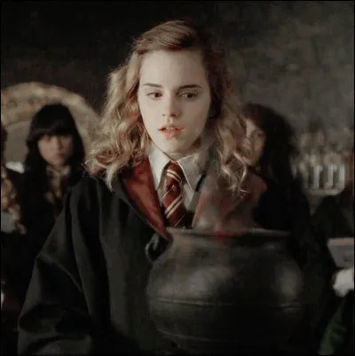 Quel horcruxe détruit-elle ?