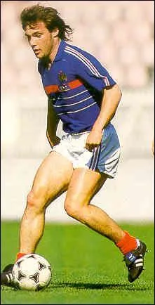 Qui tait cet attaquant trs rapide et buteur lors de la finale de l'Euro 84 ?