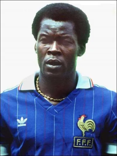 Qui fut ce grand dfenseur central d'origine antillaise ?