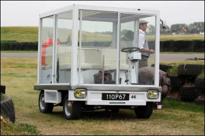 L'étude de marché est formelle, les acheteurs d'aujourd'hui aiment les vérandas et les rubik's cubes. 
Comment s'appelle le produit de ce constat ?