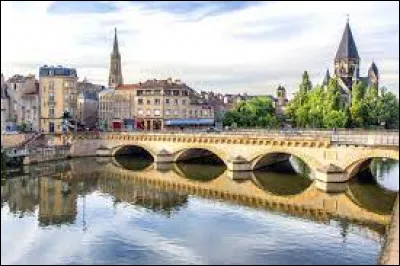 Quelle ville se situe en Moselle ?