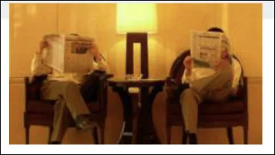 En 1953, le psychologue anglais Colin Cherry montre que les personnes concentrées sur une tâche filtrent les stimuli extérieurs mais réagissent toujours à :