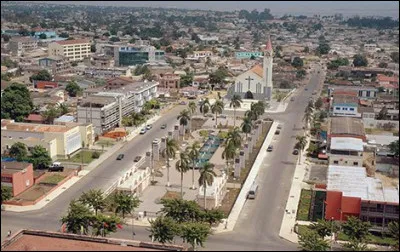Cabinda, 620 000 habitants, est une ville d'...