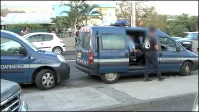 En cas de non-respect des règles en vigueur que vous avez imposées, vous optez pour :