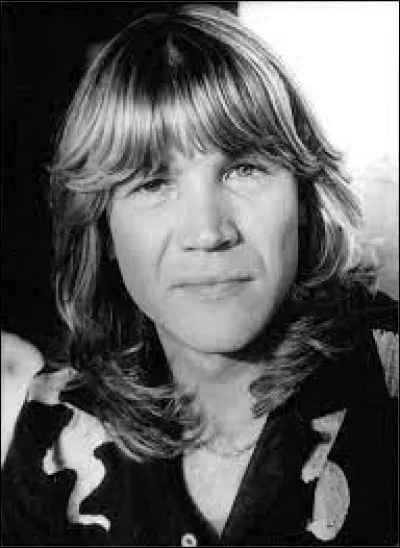 Complétez le titre de cette chanson : "Faut pas...