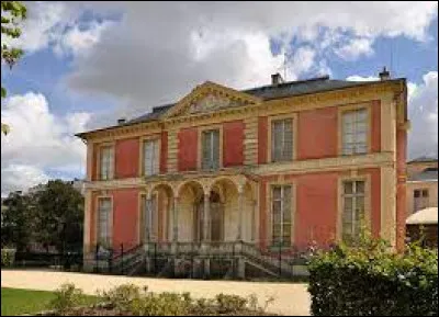 À qui appartenait la Folie Saint-James ?