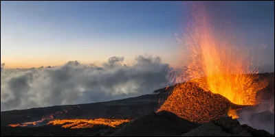 Géographie : sur quelle île se situe le piton de la Fournaise ?