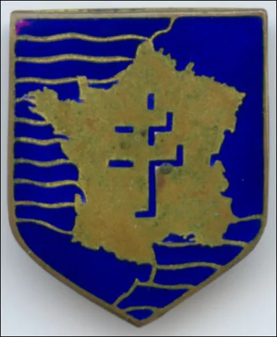 Quel élément chimique porte le numéro 105 ?