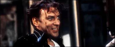 Qui est cet acteur qui a joué dans "Haute sécurité", "Alerte !" et dans la saga "Hunger Games" ?