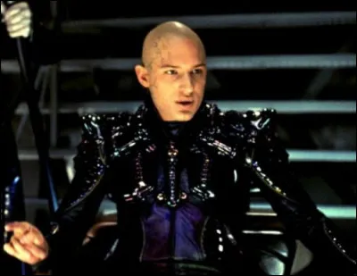 Qui est cet acteur qui a joué dans "The Dark Knight Rises", "The Revenant" et "Bronson" ?