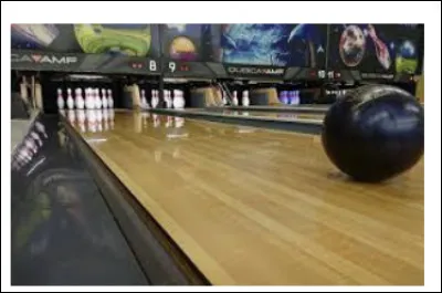 Au bowling, quel est le score parfait (pour douze strikes consécutifs) ?