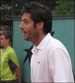 Joueur Franais. 4 titres Masters dont ceux de Lyon et Paris.