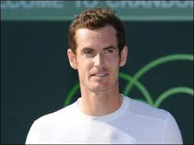 Quel est le nom de ce joueur de tennis ?