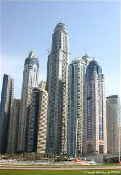 Comment s'appelle cet endroit situé précisément à côté du Burj Al Arab ?