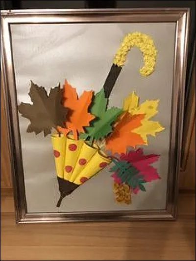 Qui jouait dans la com&eacute;die musicale "Les Parapluies de Cherbourg" ?