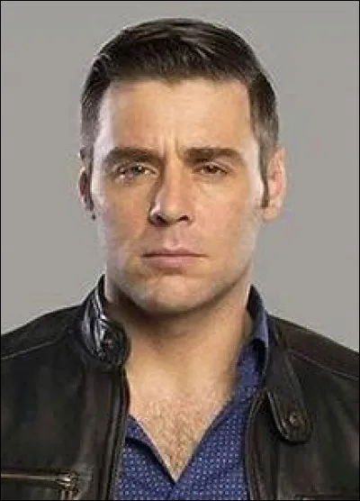 Qu'est-il écrit sur la deuxième lettre du test ADN ?