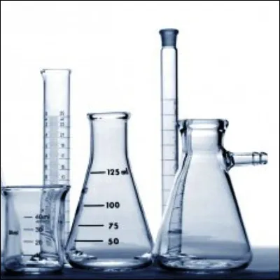 Quel type de r&eacute;cipient de laboratoire inclut les tubes &agrave; essais ?