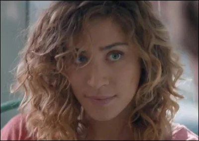 Quel est le personnage joué par Manon Azem ?